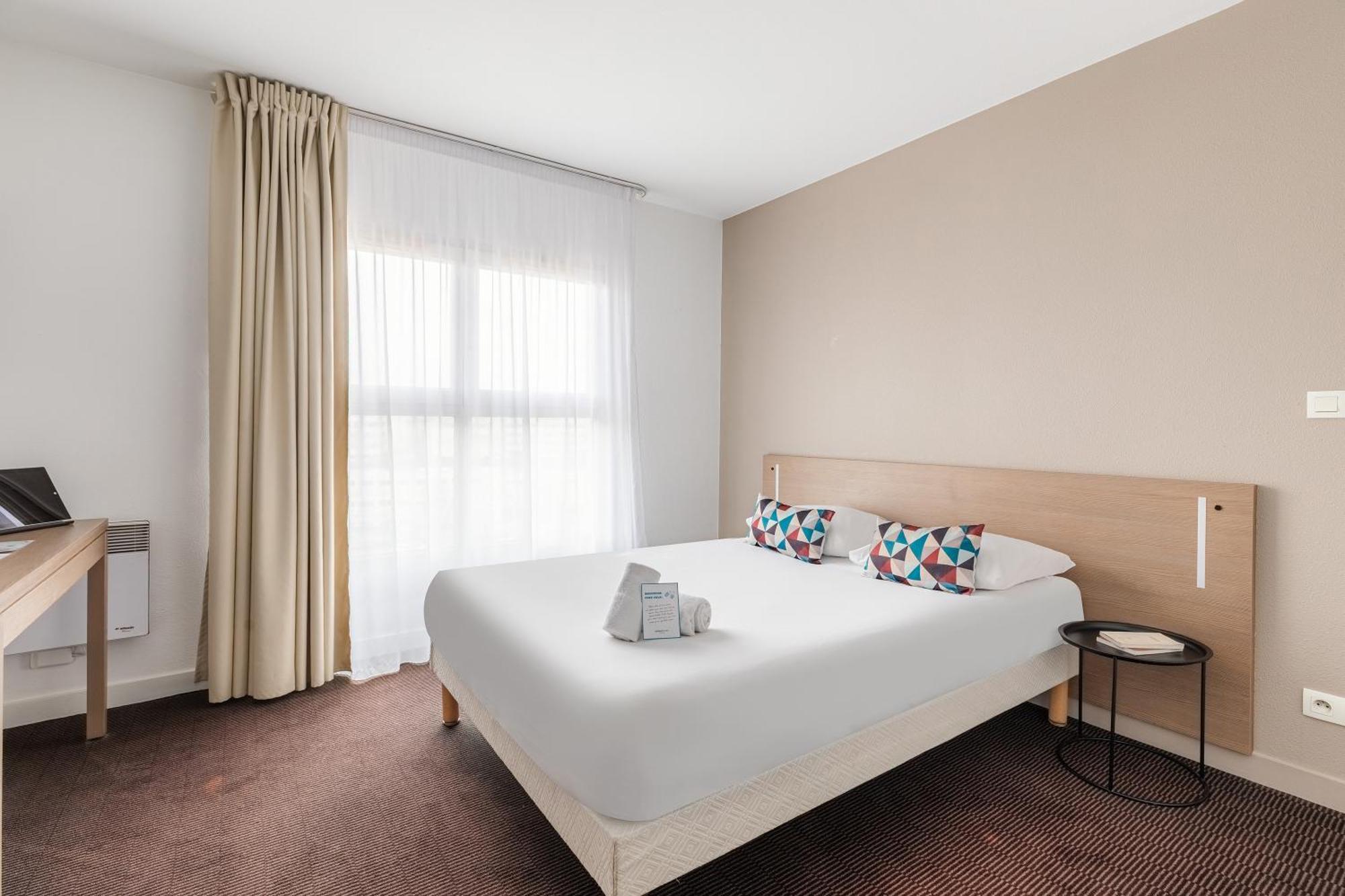 Double Studio,1660279965:JPEG